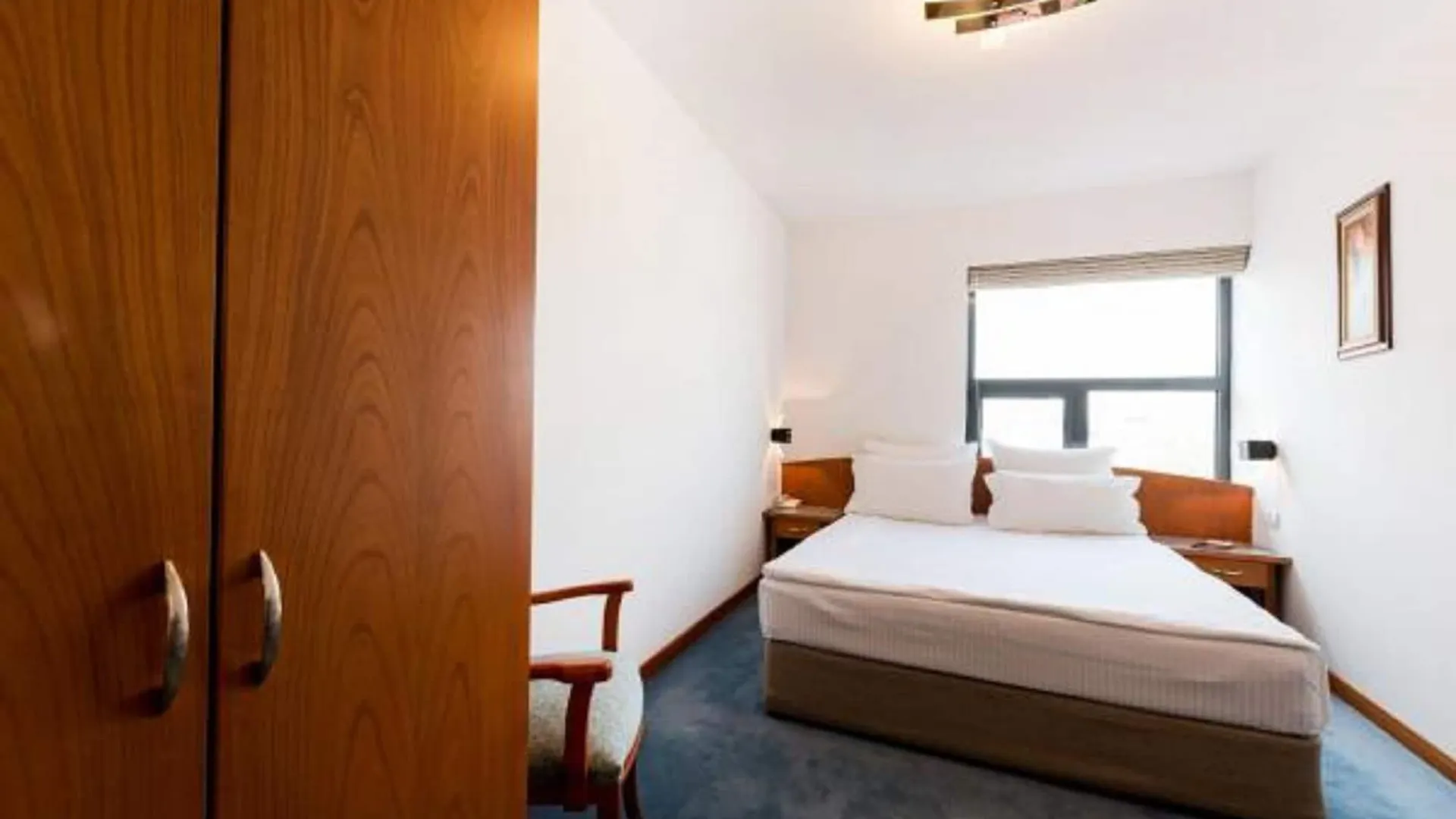 Hotel Duke Romana Boekarest 3*,  Roemenië