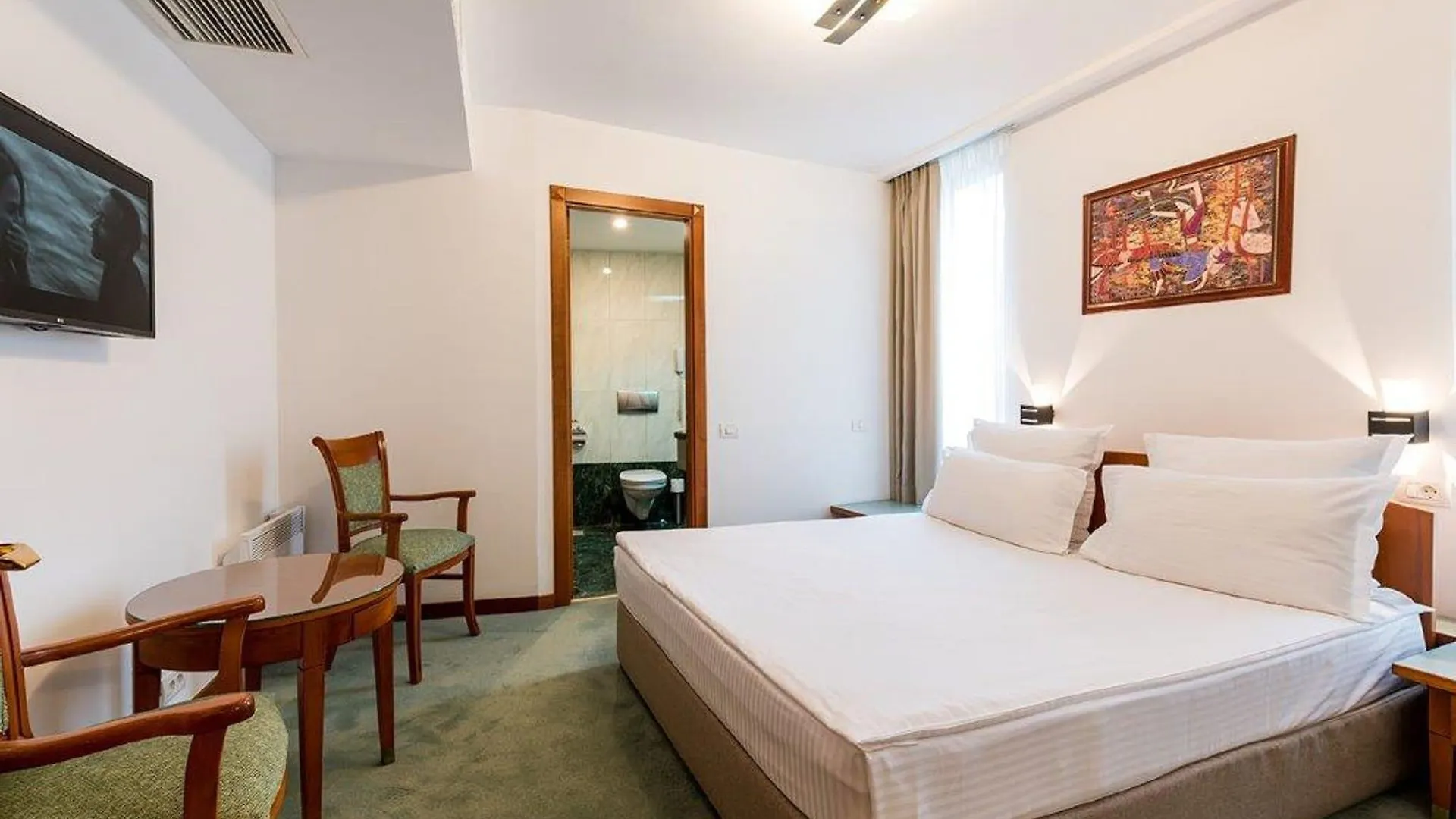 Hotel Duke Romana Boekarest