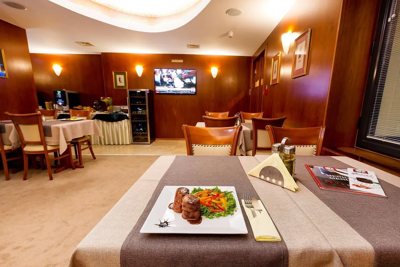 Hotel Duke Romana Boekarest