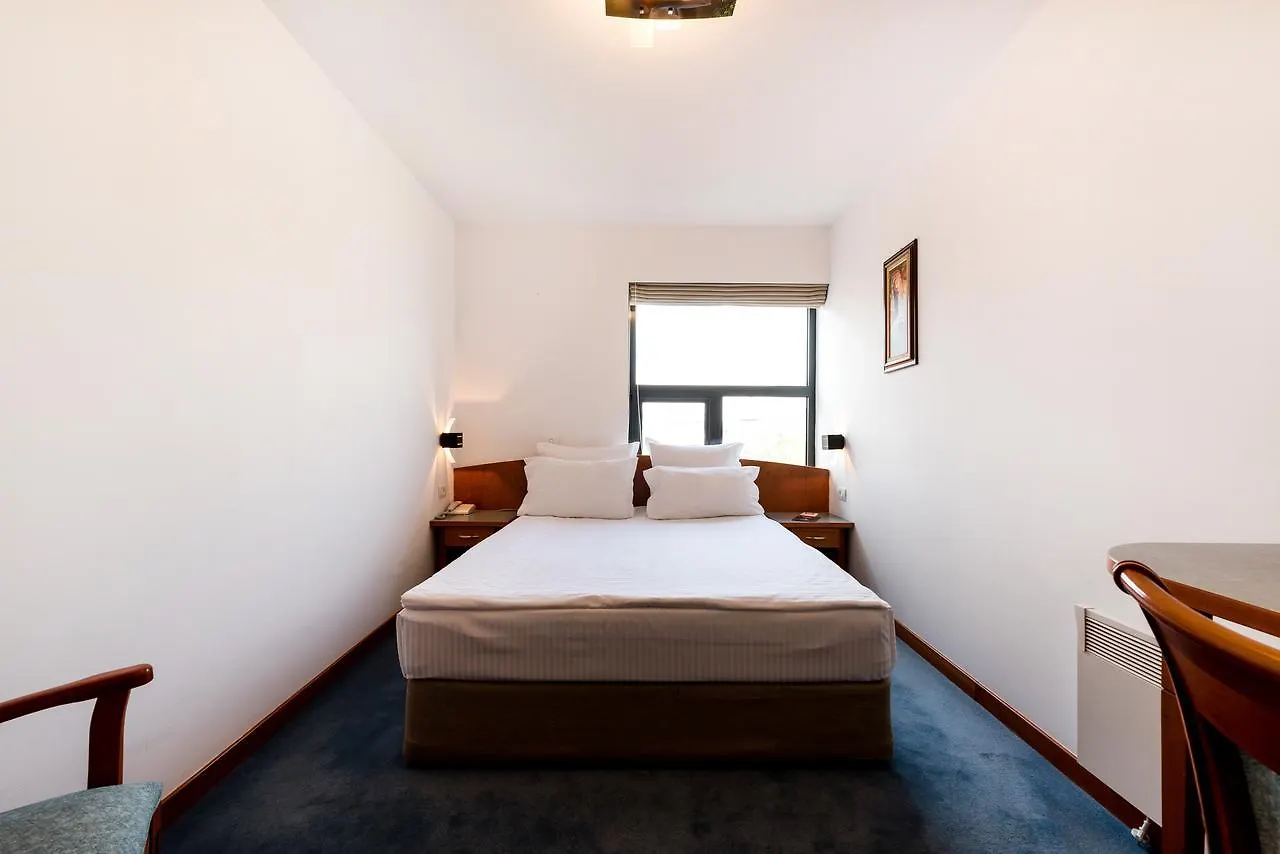 Hotel Duke Romana Boekarest 3*,  Roemenië